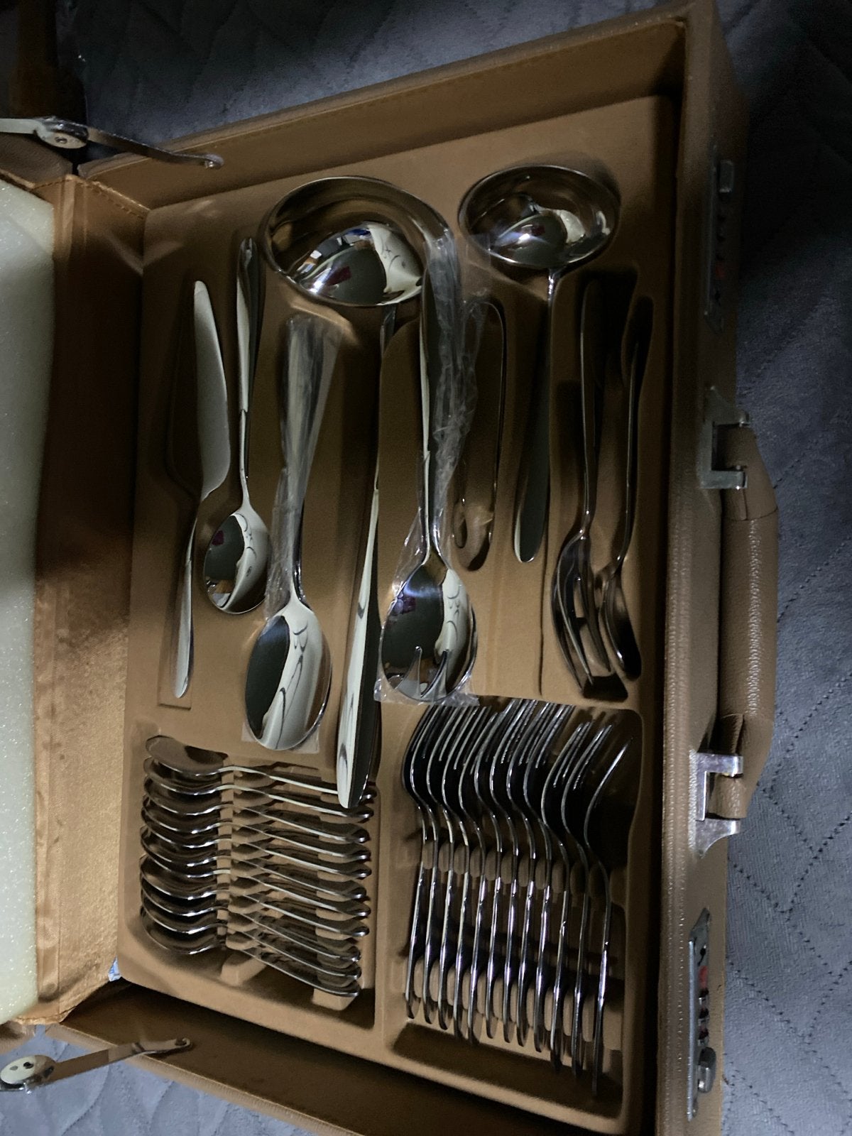 Opschep Bestekset en dessert vorken/lepels in Koffer - nieuw, Bestekset, Ophalen of Verzenden, Zo goed als nieuw, Rvs of Chroom