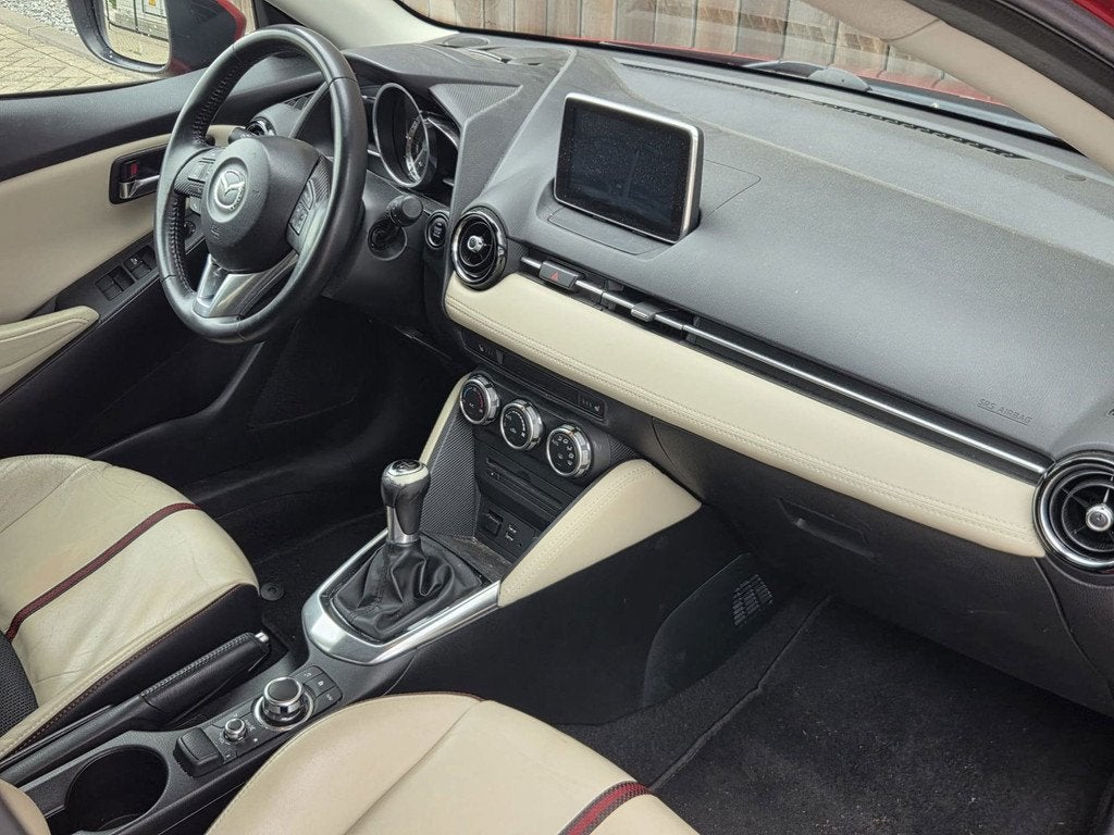 Mazda 2 1.5 Skyactiv-G Intro Edition Navi, Voorwielaandrijving, Gebruikt, 4 cilinders, Start-stop-systeem