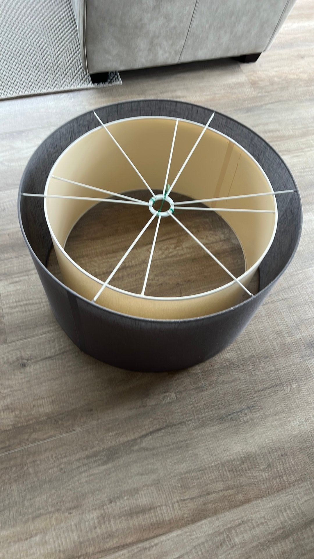 Grote lampenkap taupe 60 cm, Huis en Inrichting, Lampen | Lampenkappen, Rond, 30 cm, Zo goed als nieuw, 60 cm