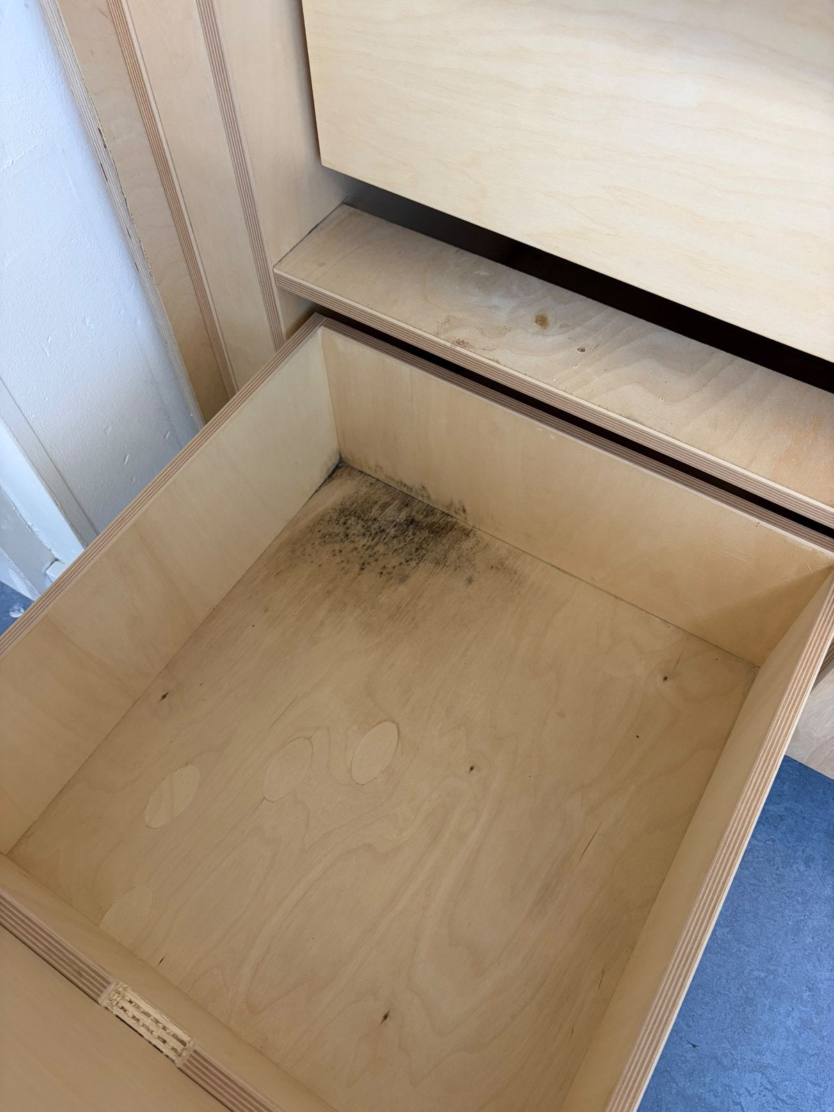 Foto 7 van In hoogte verstelbare commode met kraan, trapje en luierkast