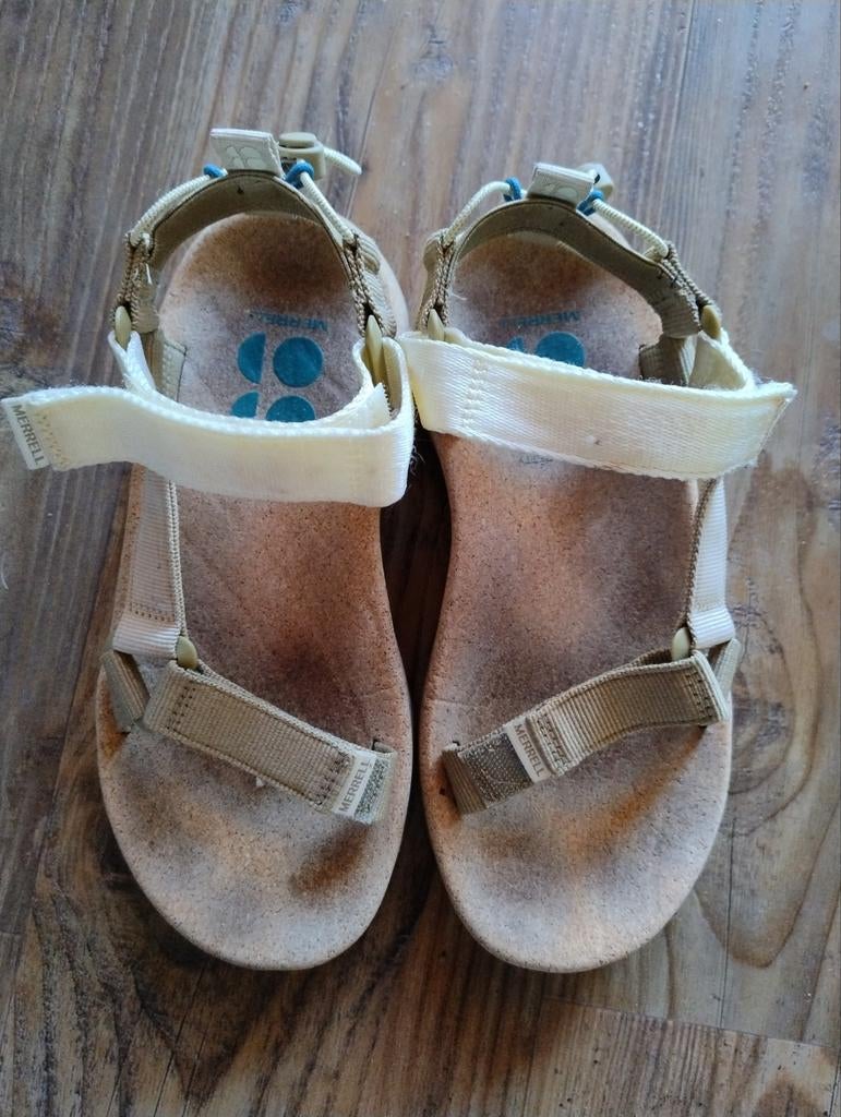 Merrell sandalen 38, Ophalen of Verzenden, Zo goed als nieuw, Sandalen of Muiltjes
