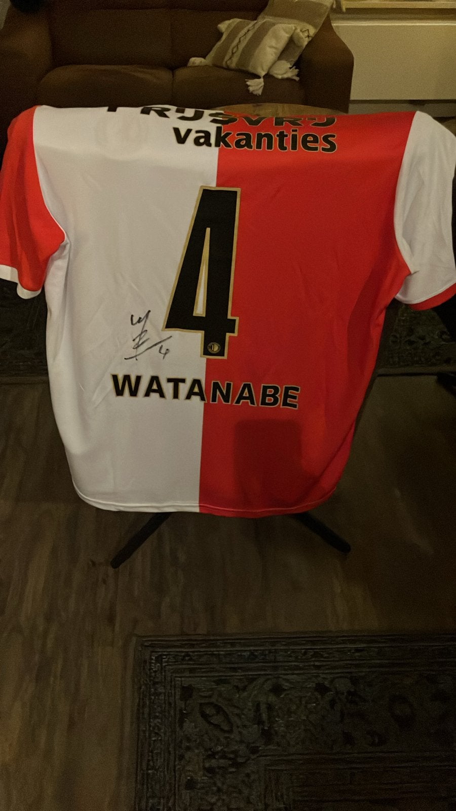 Feyenoord thuisshirt 2025/2026 gesigneerd door Watanabe, Maat L, Ophalen of Verzenden, Nieuw, Shirt