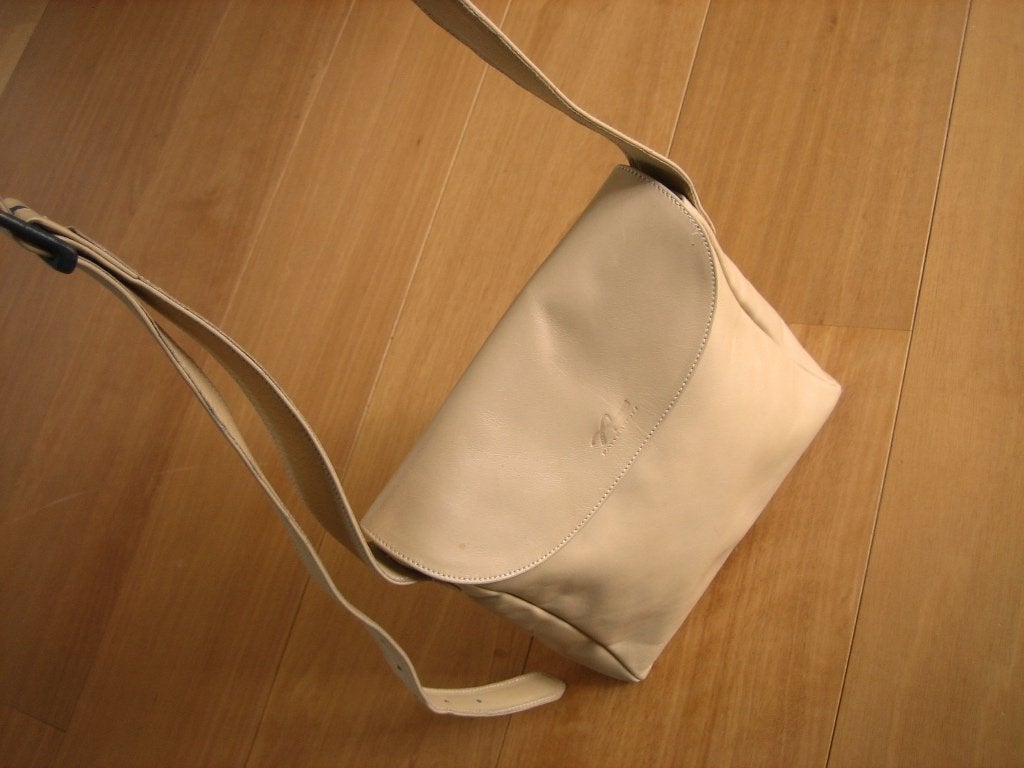 Nieuw creme-kleurig leren schoudertasje PATTERSON snazzeys, Sieraden, Tassen en Uiterlijk, Verzenden, Nieuw, Beige, Schoudertasje