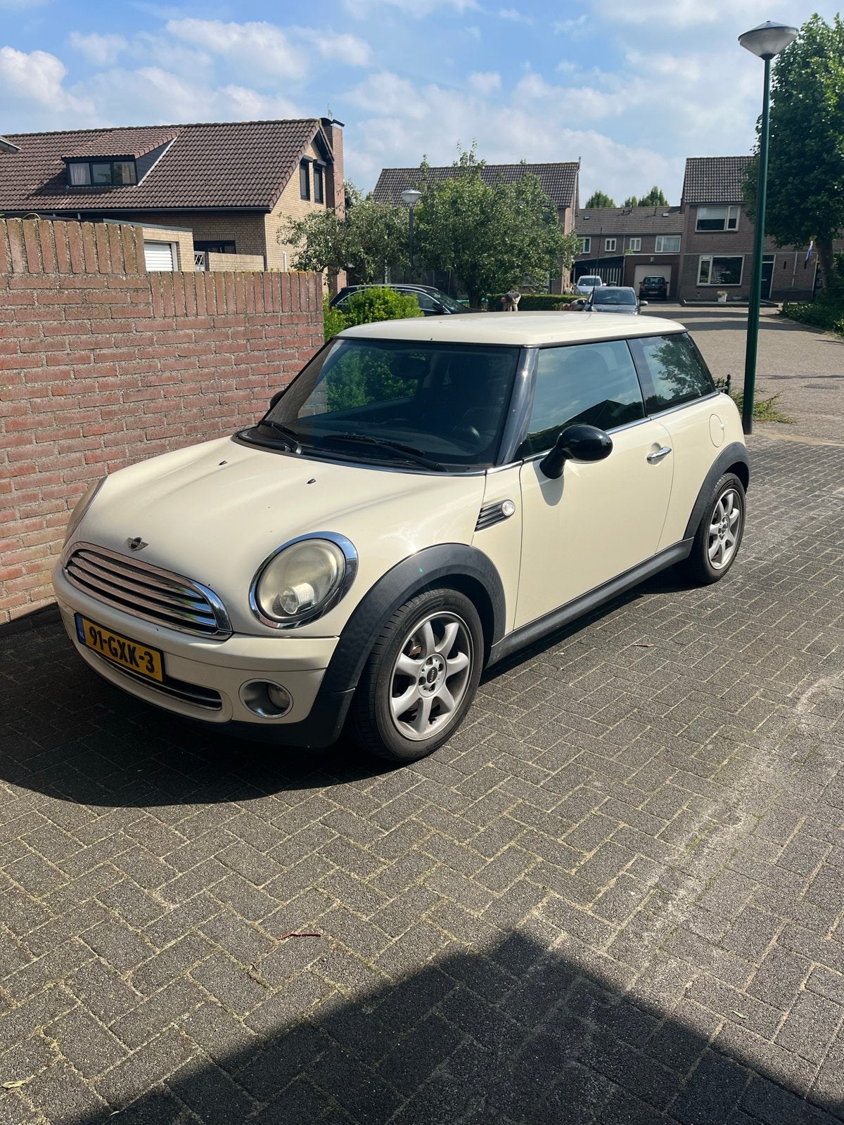 Mini one pepper 1.4 95pk 2008 Wit, Auto's, Mini, Voorwielaandrijving, Stof, Zwart, 4 stoelen