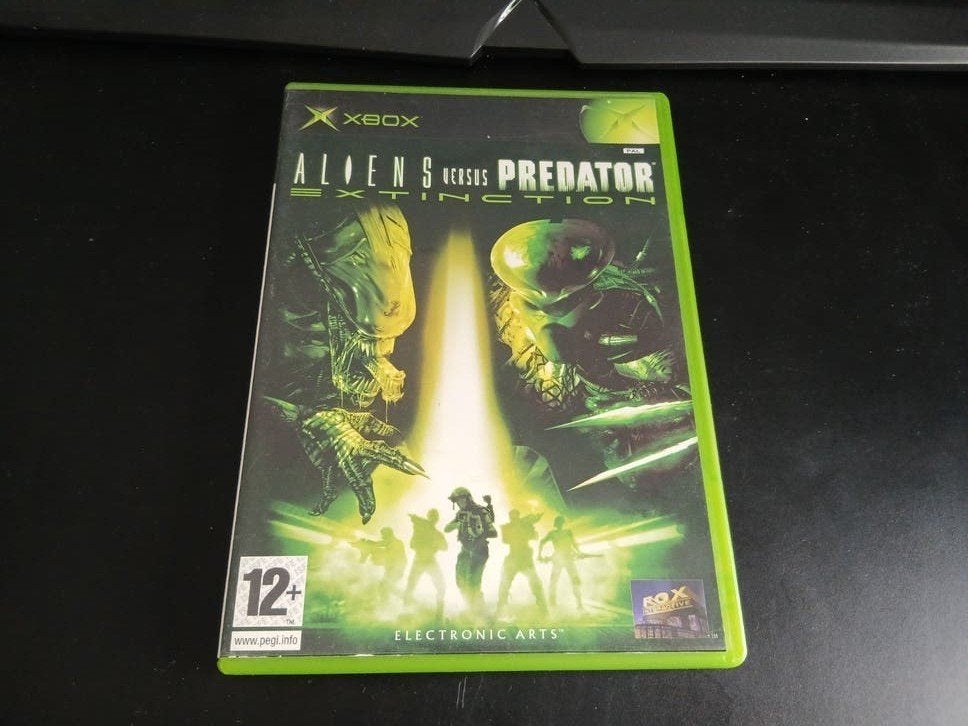 Aliens versus Predator Extinction Xbox classic, Spelcomputers en Games, Gebruikt, 1 speler, Ophalen of Verzenden, Strategie en Constructie