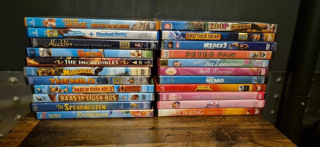22 kinder dvd's ophalen voor pak snickers, Cd's en Dvd's, Dvd's | Tv en Series, Alle leeftijden, Ophalen, Gebruikt, Overige genres