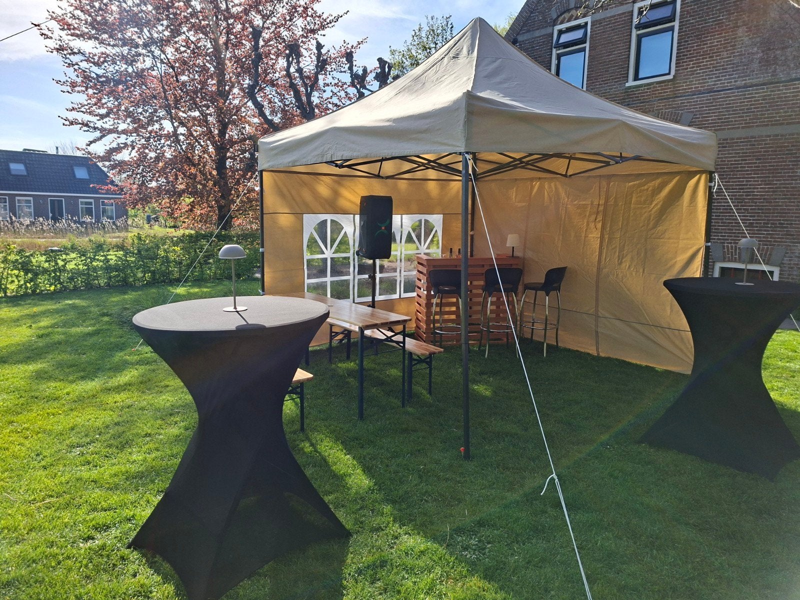 Feestpakket verhuur complete voordelige set met JBL Partybox, Ophalen, Overige