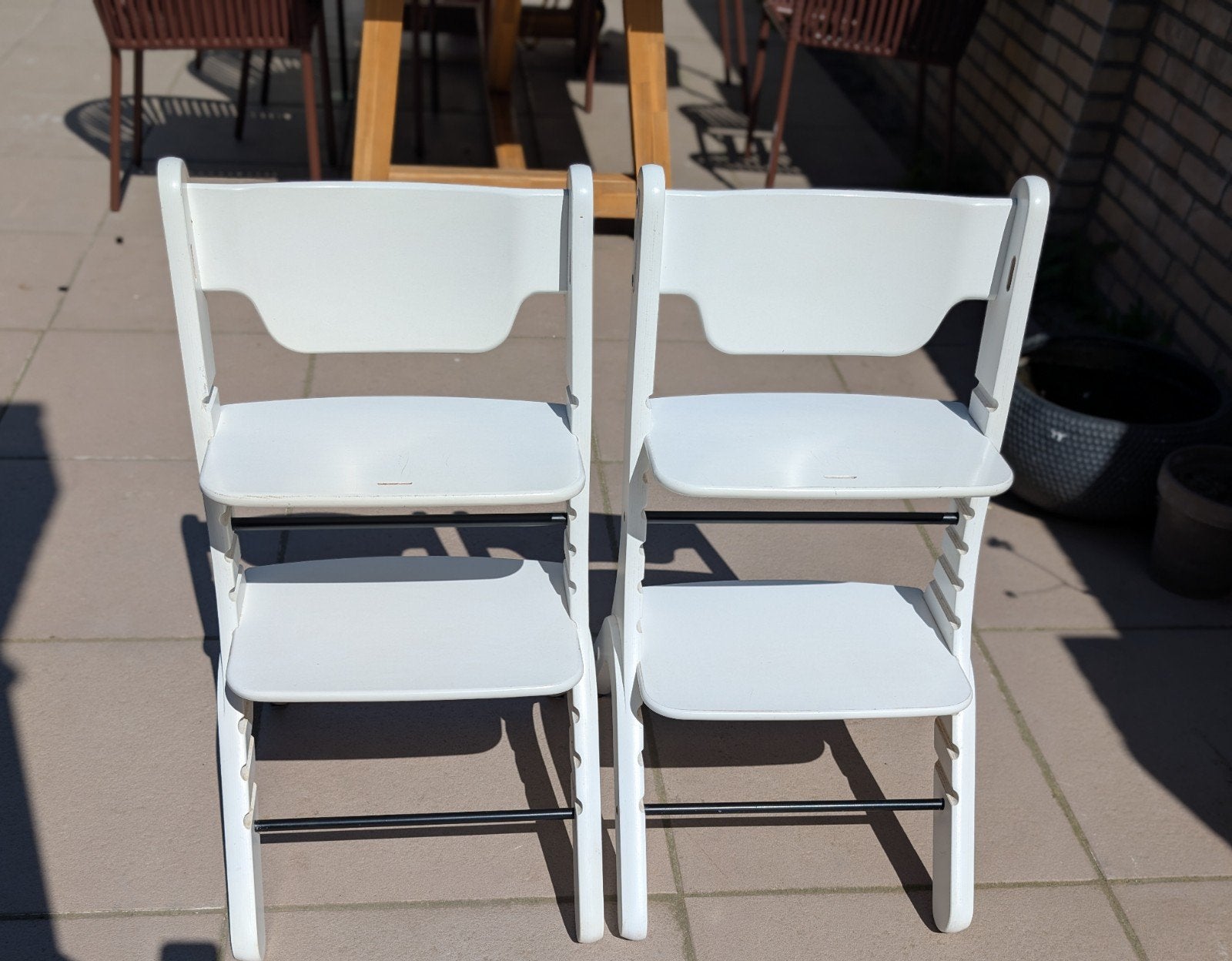 Twee witte Dapper meegroeistoelen, Ophalen, Gebruikt, Meegroeistoel
