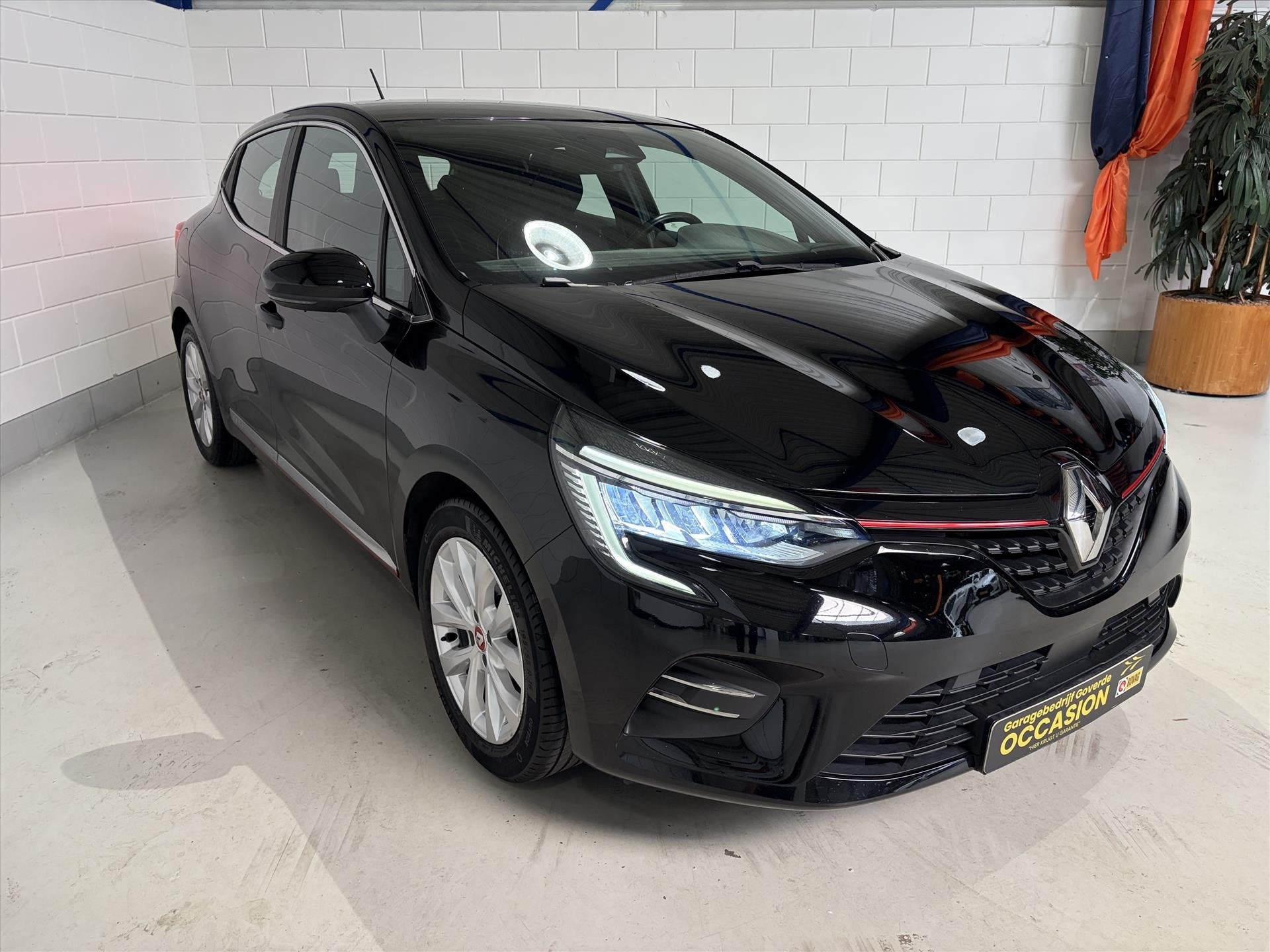 Renault Clio 1.0 TCe 100pk Intens, Cruise, Carplay, Led, Afn, Keurmerk '100% Onderhouden', Gebruikt, 580 kg, Origineel Nederlands