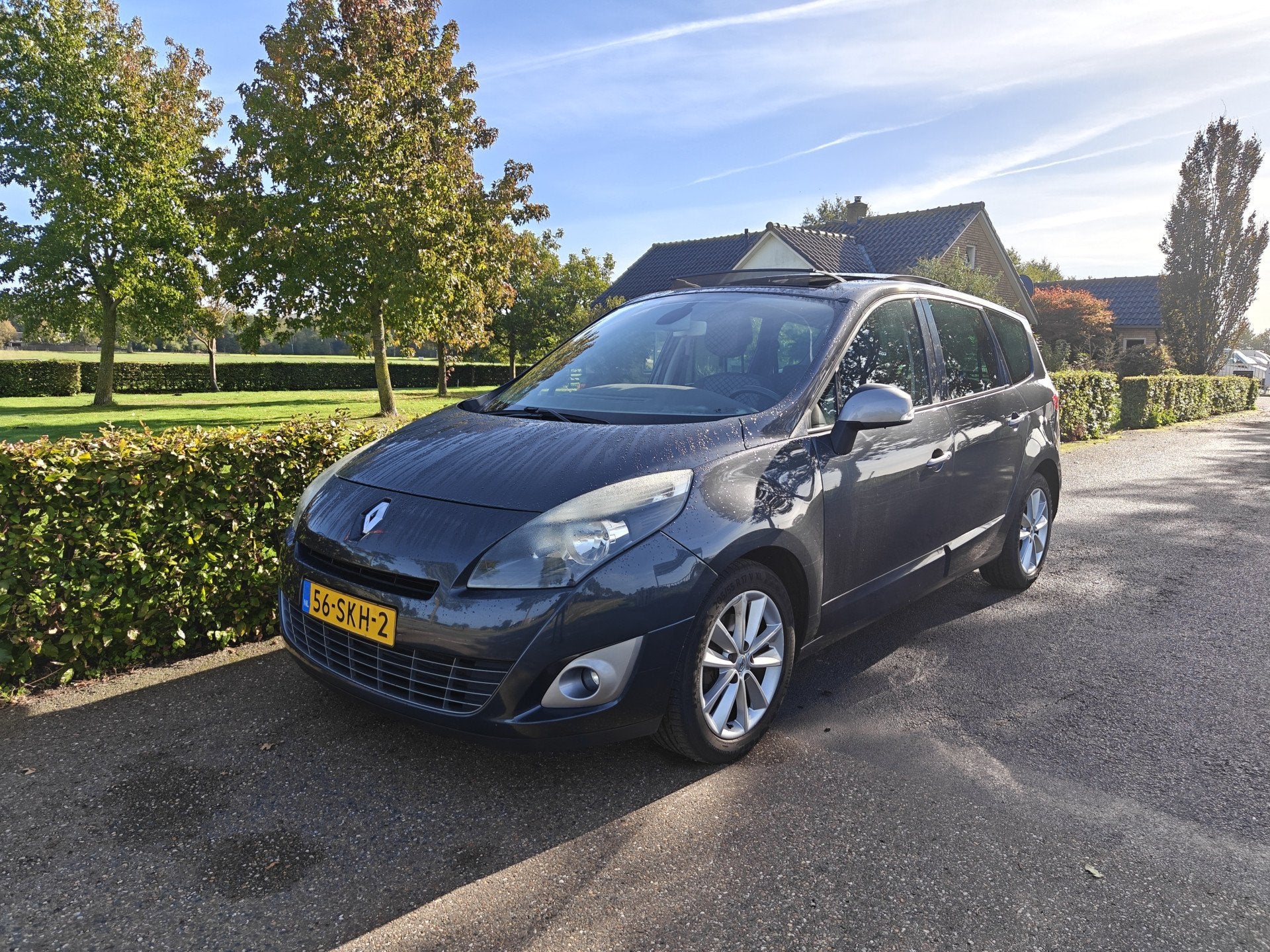 Renault Grand Scénic 1.6 dCi Parisiènne CLIMA/NAVI/PANO BJ, Voorwielaandrijving, Euro 5, Stof, Gebruikt