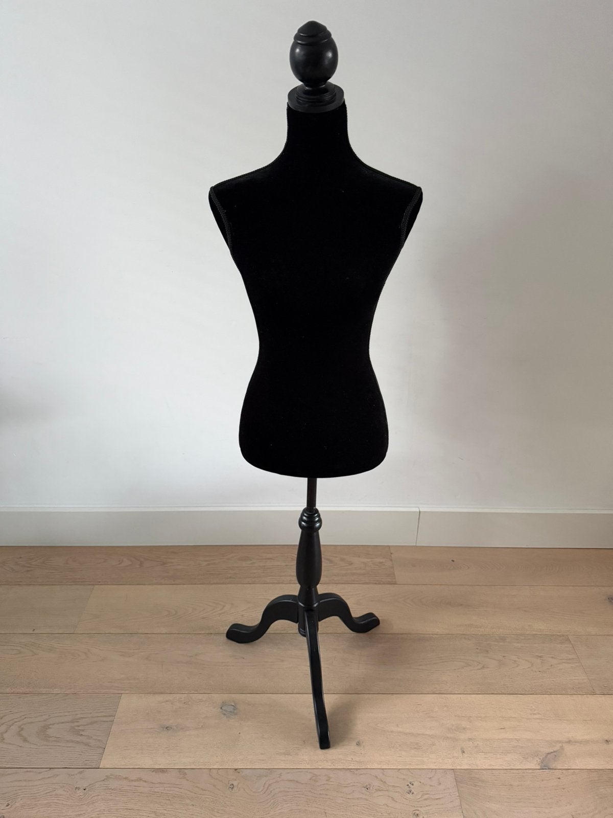 Etalagepop paspop zwart dames torso voet standaard, Ophalen of Verzenden, Zo goed als nieuw, Paspop