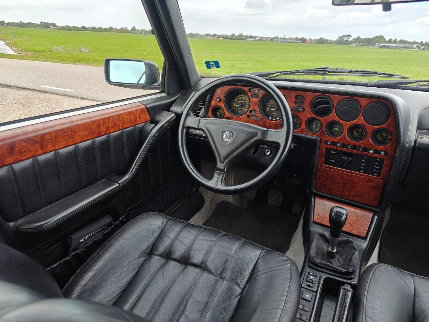 Lancia Thema 3.0 8.32 Ferrari | Uniek origineel (bj 1989), Auto's, Voorwielaandrijving, Zwart, Zwart, Leder
