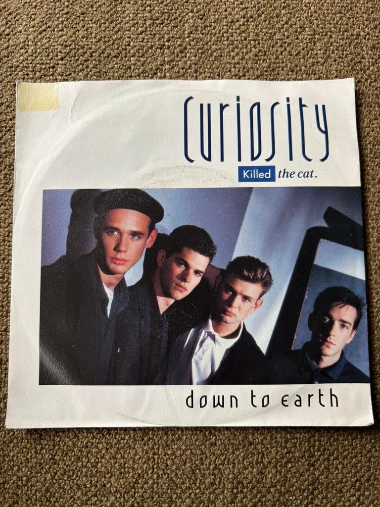 Curiosity Killed the Cat - Down to Earth, Ophalen of Verzenden, Zo goed als nieuw, 7 inch, Pop