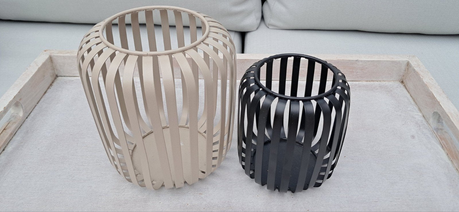 Set van 2 metalen windlichten - zwart en beige, Windlicht, Meerkleurig, Nieuw, Ophalen of Verzenden