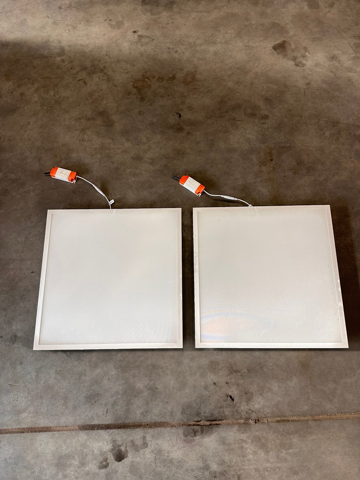 2x LEDVANCE Panel Value 600 LED-panelen (60x60 cm), Huis en Inrichting, Lampen | Plafondlampen, LEDVANCE, Kunststof, Gebruikt