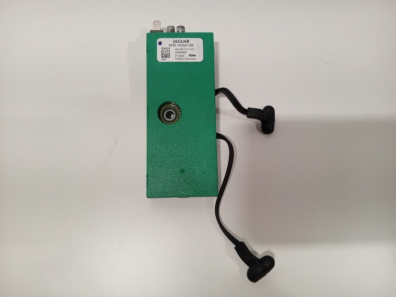 Antenne versterker Jaguar XF, Ophalen of Verzenden, Van der Ven Autorecycling B.V., Onderdelen@venauto.nl, Ettenseweg 76, 4706 PB Roosendaal, The Netherlands