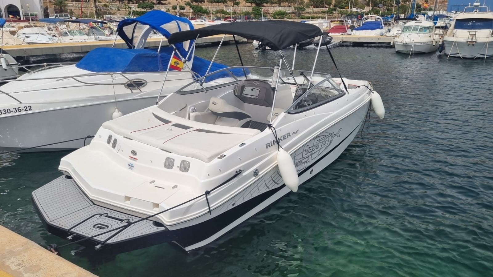 Rinker MTX 210 BOWRIDER V6 MPI, Ophalen