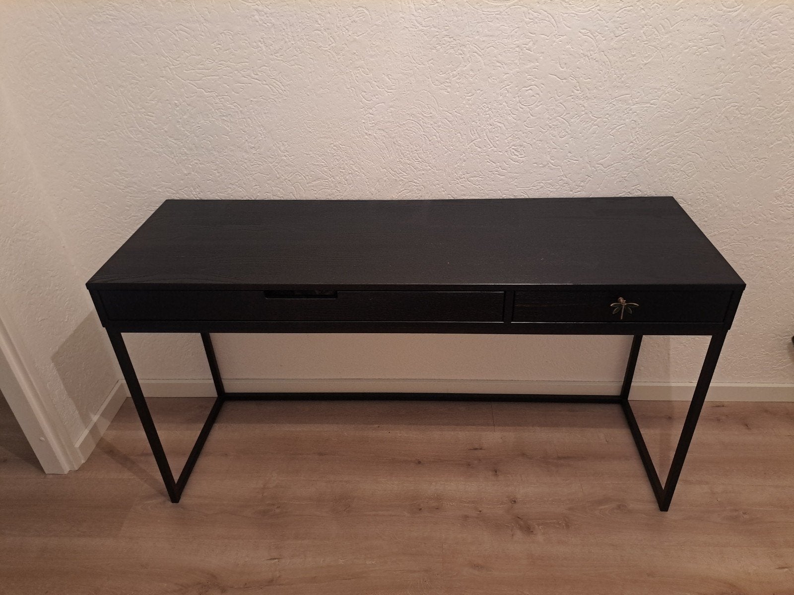Zwarte sidetable, Ophalen, Gebruikt, 100 tot 150 cm, 25 tot 50 cm