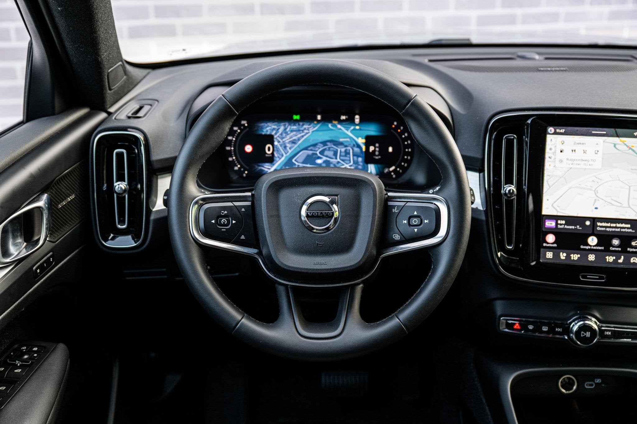 Volvo XC40 2.0 B4 Plus Dark | Trekhaak | Harman Kardon Audio, Auto's, Volvo, 12 maanden, Gebruikt, Euro 6, 4 cilinders