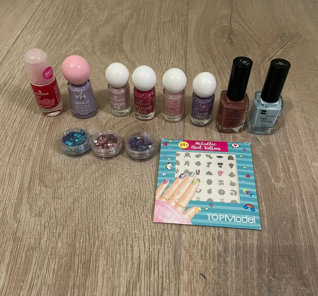 Nagelakset en nagelstickers topmodel, Overige kleuren, Ophalen of Verzenden, Zo goed als nieuw, Handen en Nagels