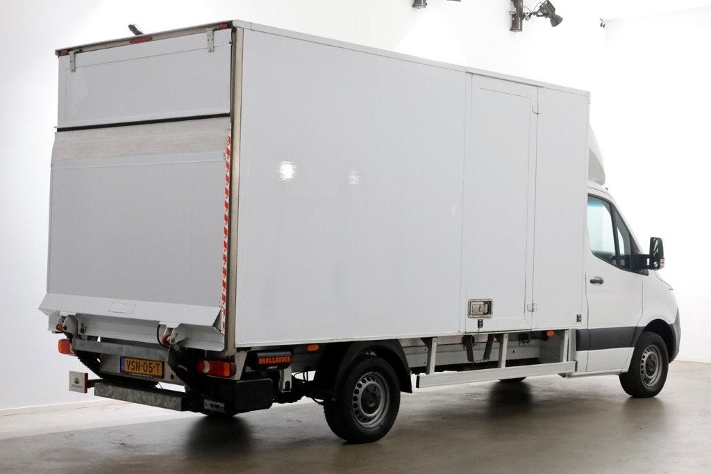 Mercedes-Benz Sprinter 315 CDI 150pk 9G Automaat Bakwagen me, Auto's, Bestelauto's, Automaat, Achterwielaandrijving, Gebruikt
