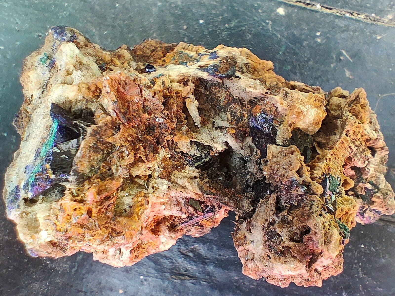 Azuuriet met kristallen - 63 gram, Verzamelen, Mineralen en Fossielen, Ophalen