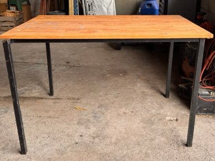 Houten outdoor tafel met stalen frame, Tuin en Terras, Tuintafels, Ophalen, Gebruikt