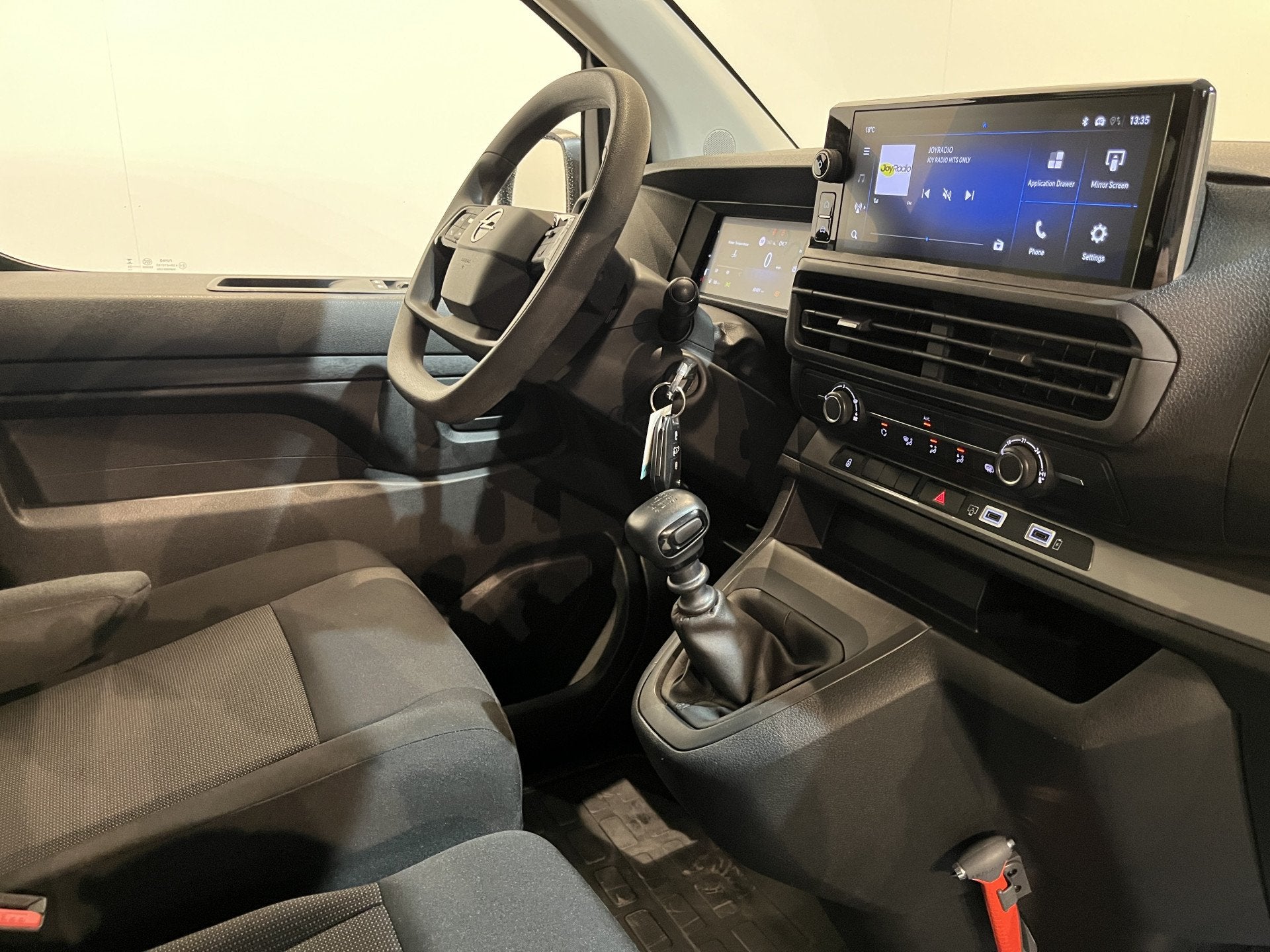 Opel Vivaro 2.0 145 PK L3 DC Dubbel Cabine 6 persoons / Euro, Auto's, 145 pk, Stof, Gebruikt, 4 cilinders
