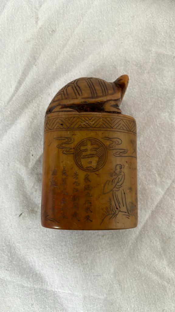 Antieke Spekstenen Stempel met Schildpad Motief, Antiek en Kunst, Antiek | Overige Antiek, Ophalen of Verzenden