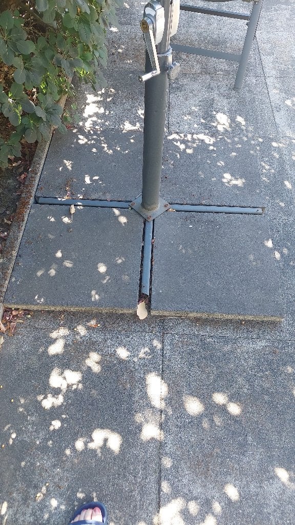 Parasolstandaard inclusief tegels, Tuin en Terras, Parasols, Ophalen, Gebruikt, Minder dan 1 meter, Parasolvoet