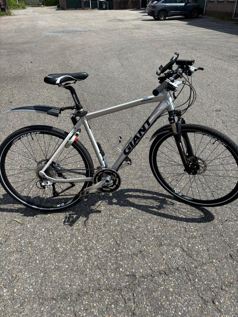 Giant Aluxx SL Hybride Fiets - Zo goed als nieuw, Ophalen, 28 inch, Vering, Giant