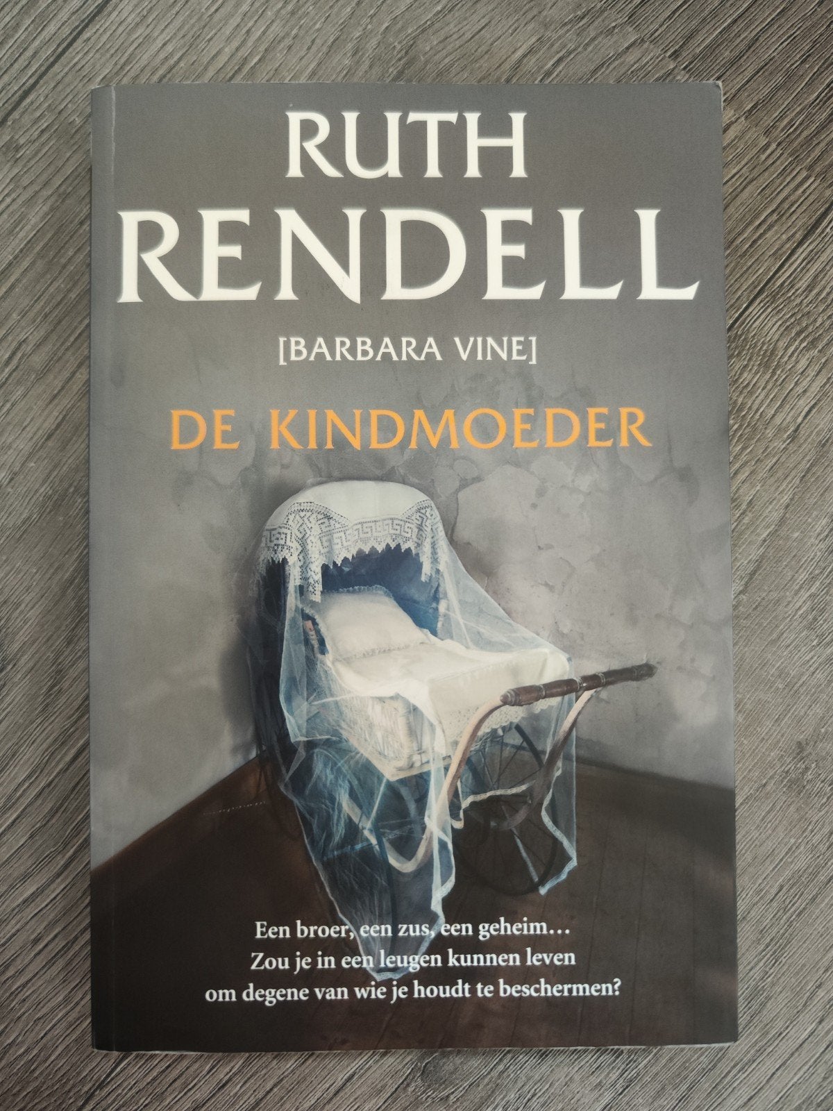 De kindmoeder – Ruth Rendell als Barbara Vine | Thriller, Ophalen of Verzenden, Zo goed als nieuw, Ruth Rendell