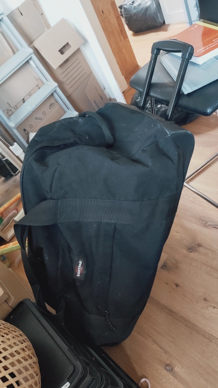 Grote stevige Eastpak rolkoffer 142L, Ophalen, 30 cm of meer, Gebruikt, Zwart