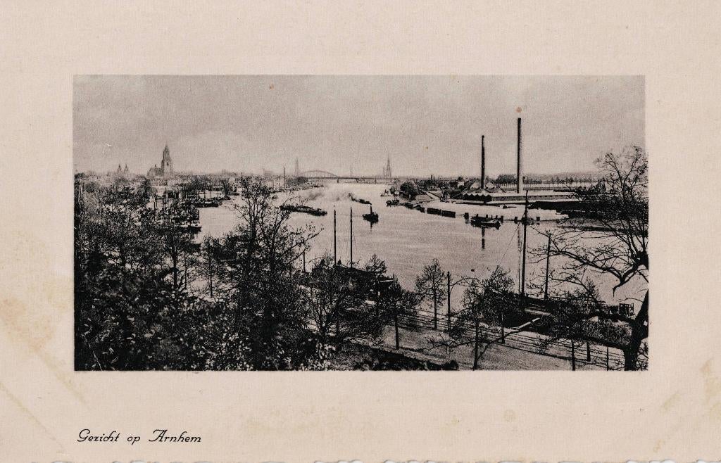 Arnhem – Rijn panorama. Gelopen Purmerend 1942 Tekst., Ophalen of Verzenden, 1940 tot 1960, Gelopen, Gelderland
