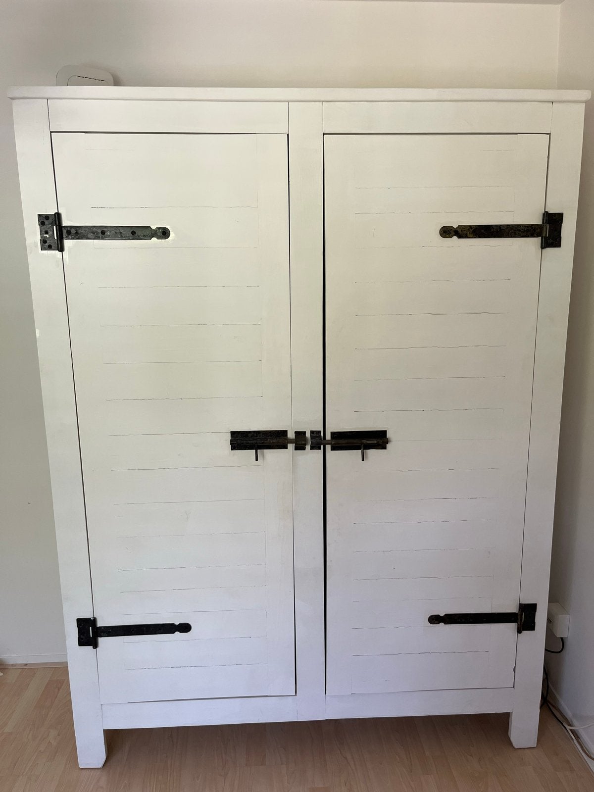 Witte kast van sloophout met planken, 148x53x200 cm, Ophalen, Gebruikt, 100 tot 150 cm, 200 cm of meer
