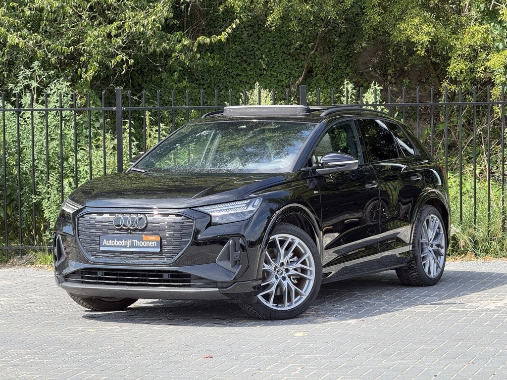 Audi Q4 e-tron 45 S Edition 82 kWh | 21"| pano | trekhaak |, Auto's, Audi, Automaat, 12 maanden, Achterwielaandrijving, Gebruikt