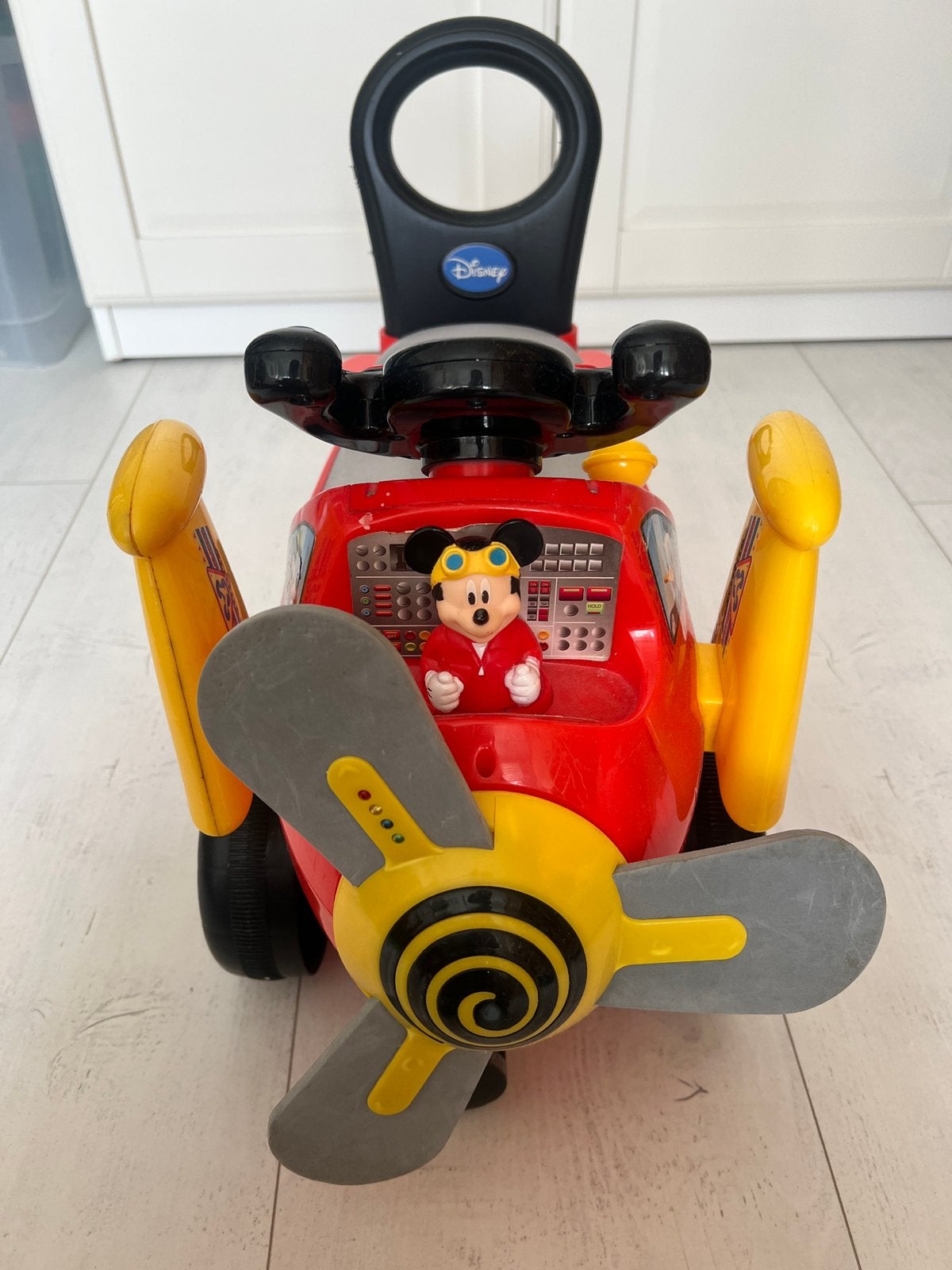 Mickey Mouse vliegtuigloper, Ophalen, Gebruikt, Loopvoertuig