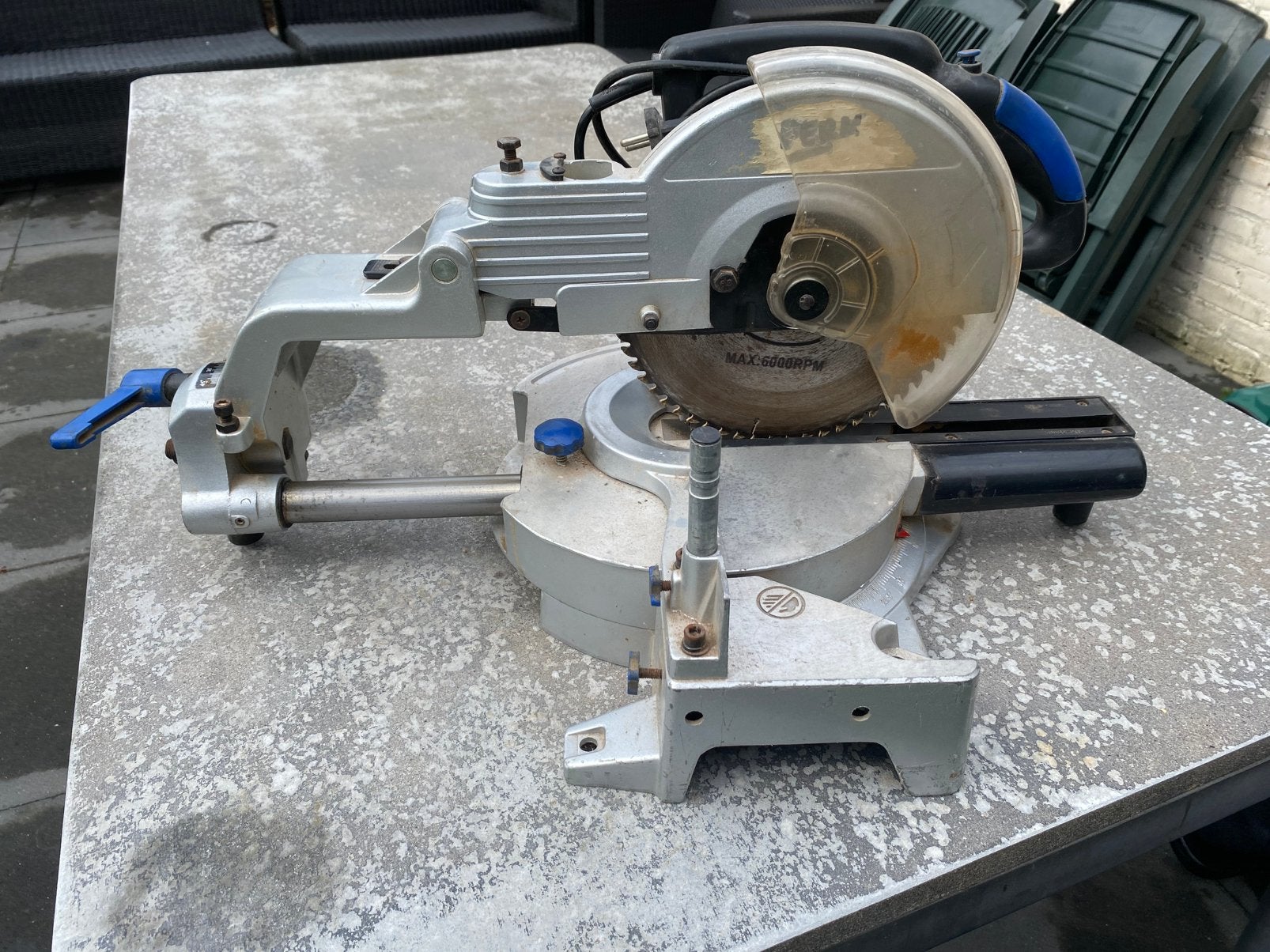Werkende Ferm afkortzaag., Ophalen, Gebruikt, 70 mm of meer, Afkortzaag