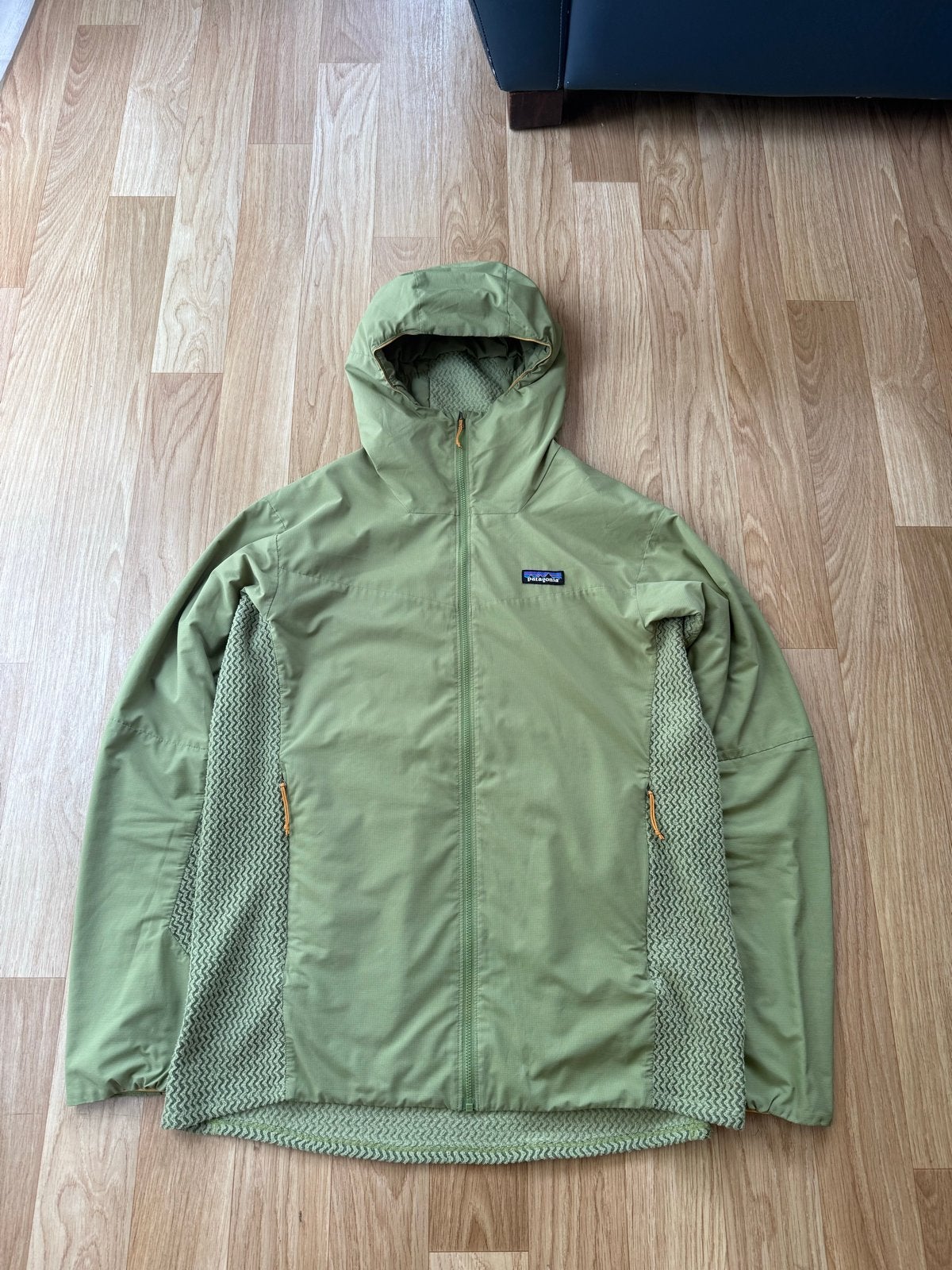 Patagonia Nano-Air Light Hybrid Hoody - Olijfgroen - Maat L, Kleding | Heren, Ophalen of Verzenden, Zo goed als nieuw, Maat 52/54 (L)