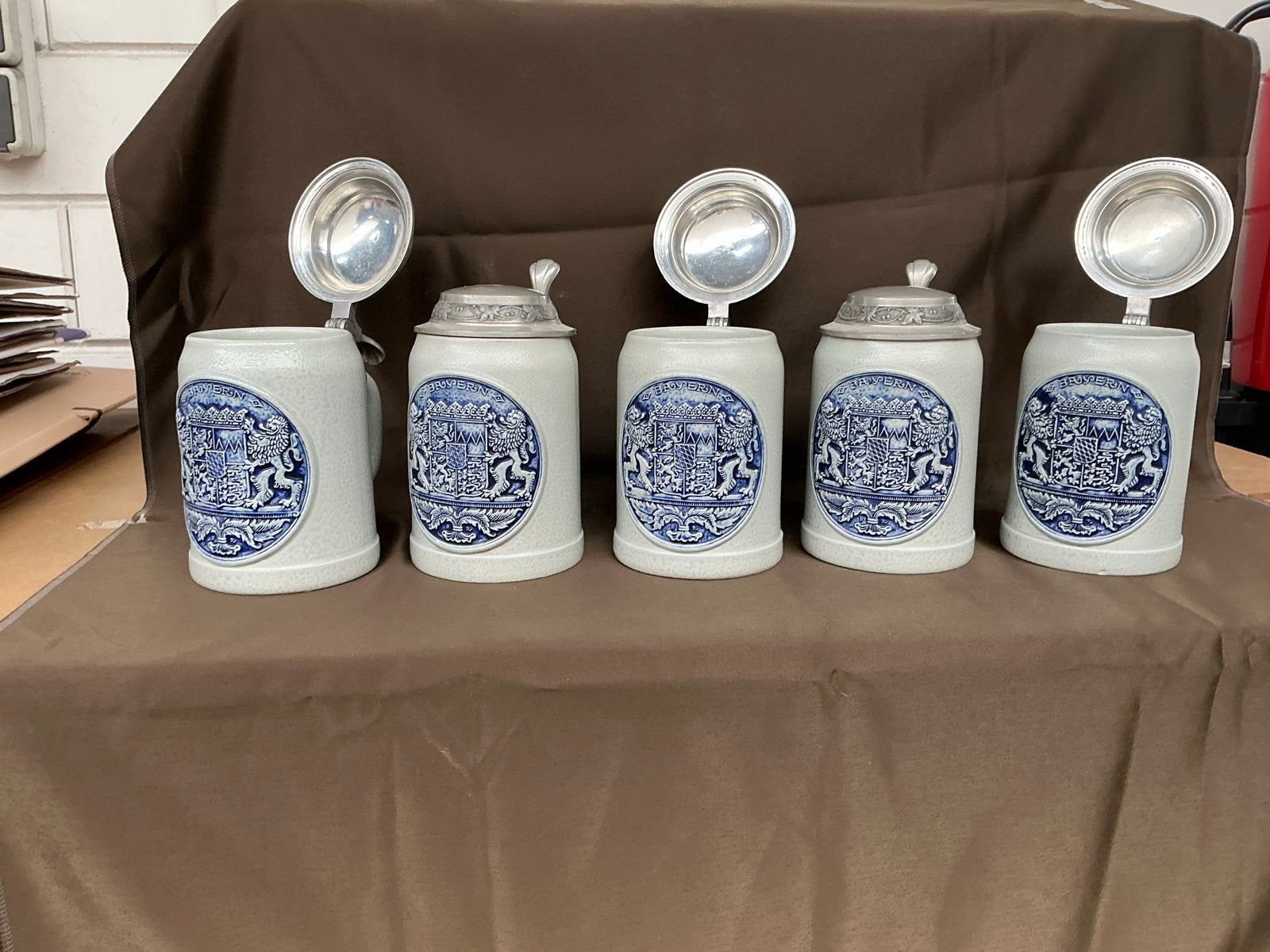 Set van 5 antieke bierpullen met tinnen deksels WD-026, Antiek en Kunst, Antiek | Keramiek en Aardewerk, Ophalen of Verzenden