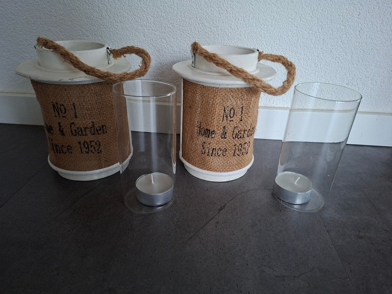 2 leuke windlichten met groot theelicht erin., Ophalen of Verzenden