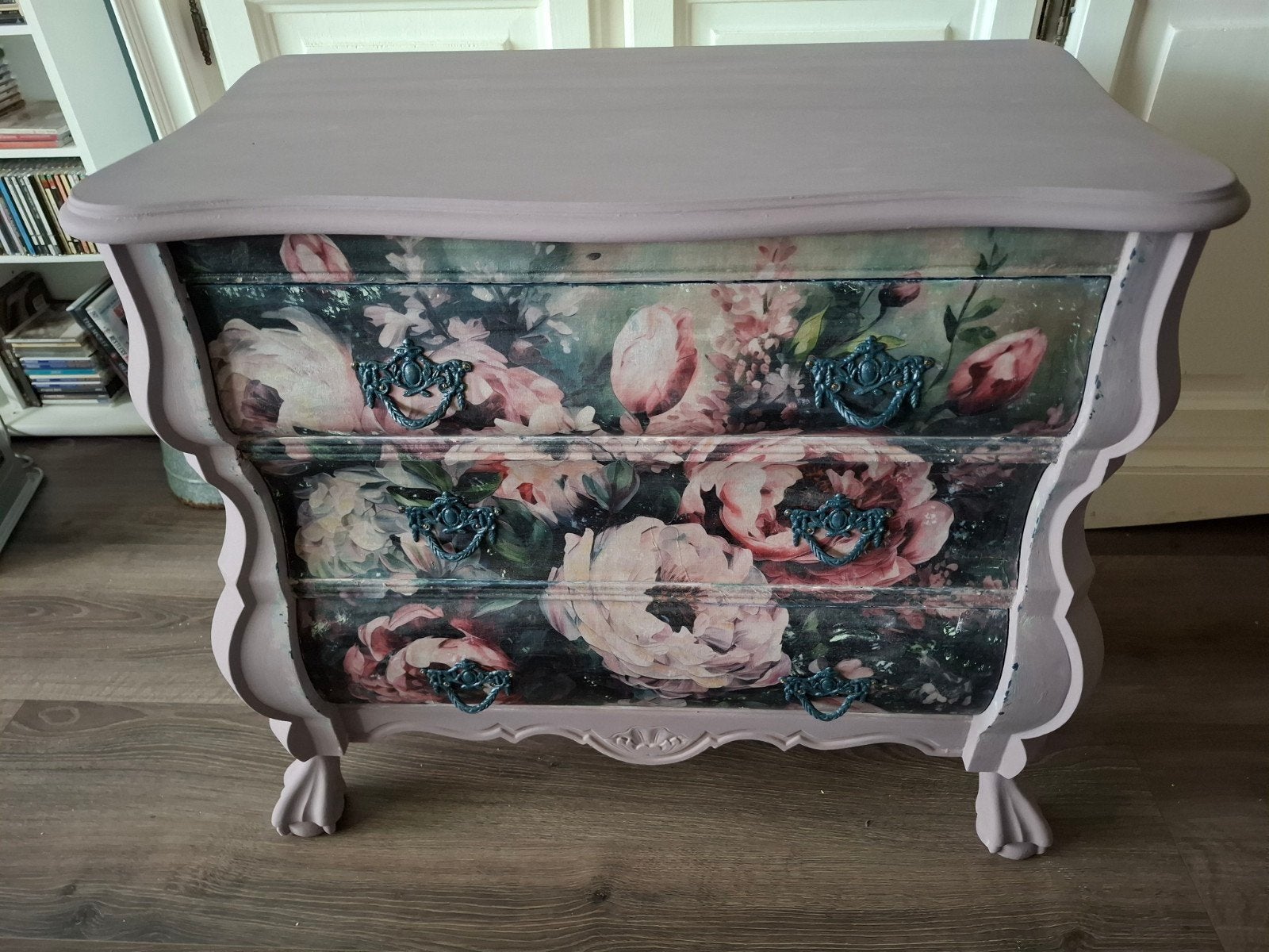Vintage ladekast met bloemendecoupage, Ophalen