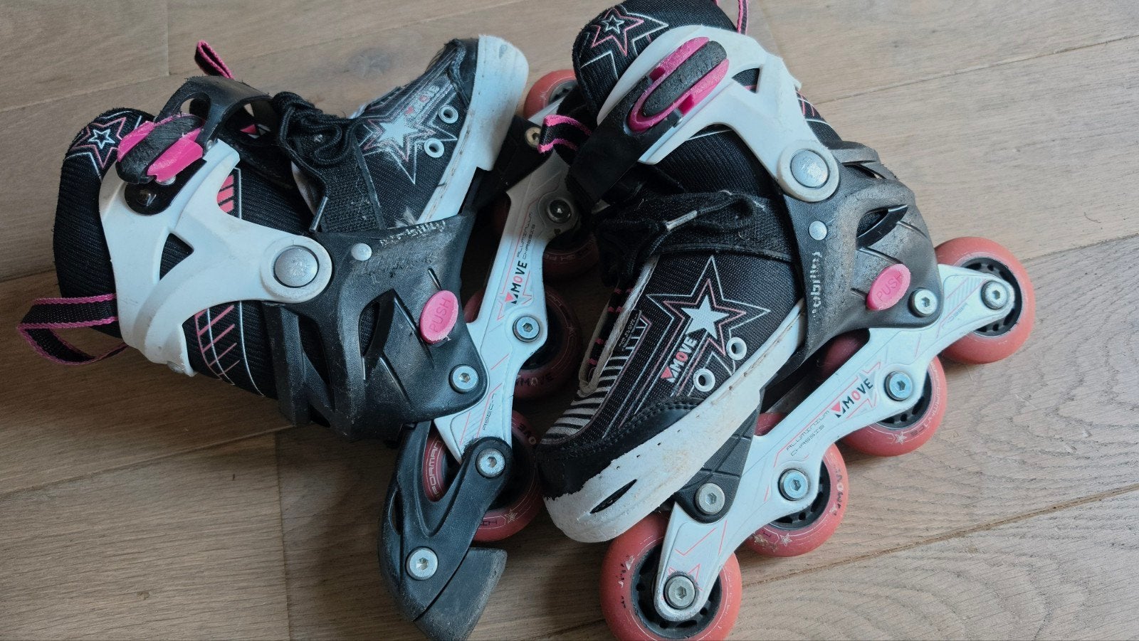 Abec Move Kinder Skeelers Maat 30-33 Verstelbaar, Sport en Fitness, Skeelers, Overige merken, Kinderen, Ophalen of Verzenden, Inline skates 4 wielen