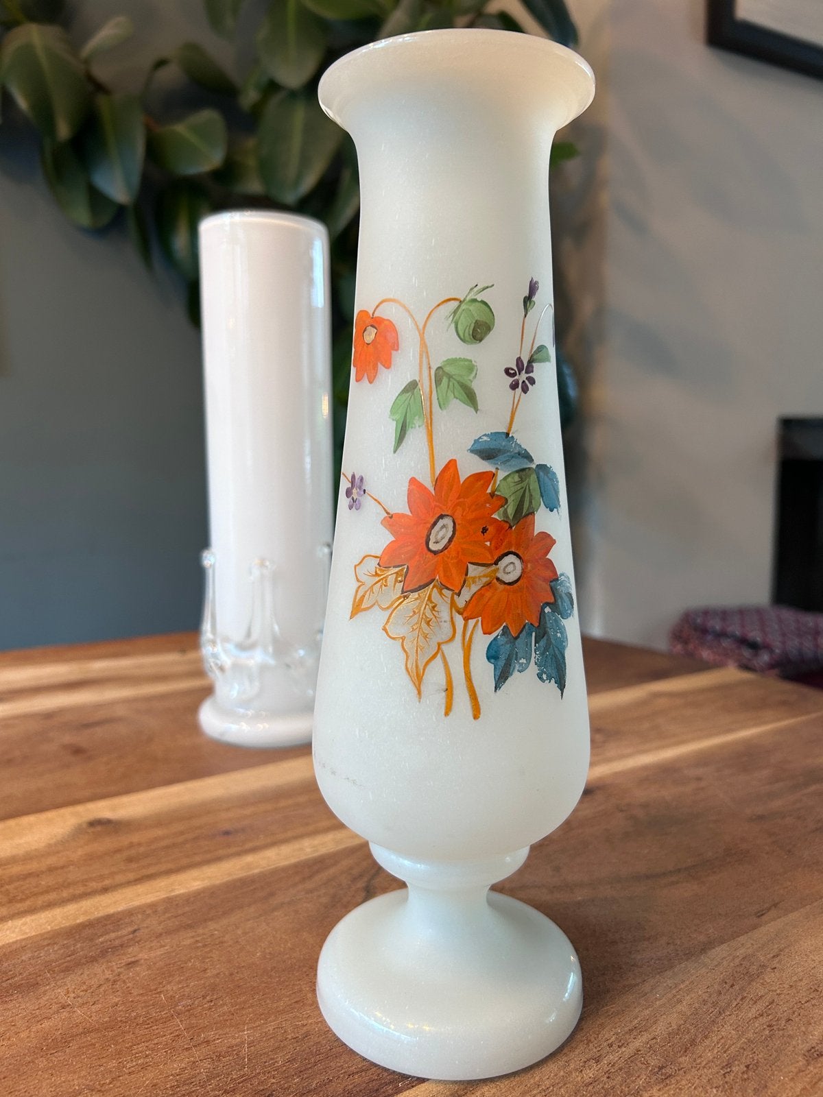 Prachtige Vintage Opaline Vaas – Handgeschilderde Bloemen, Ophalen of Verzenden
