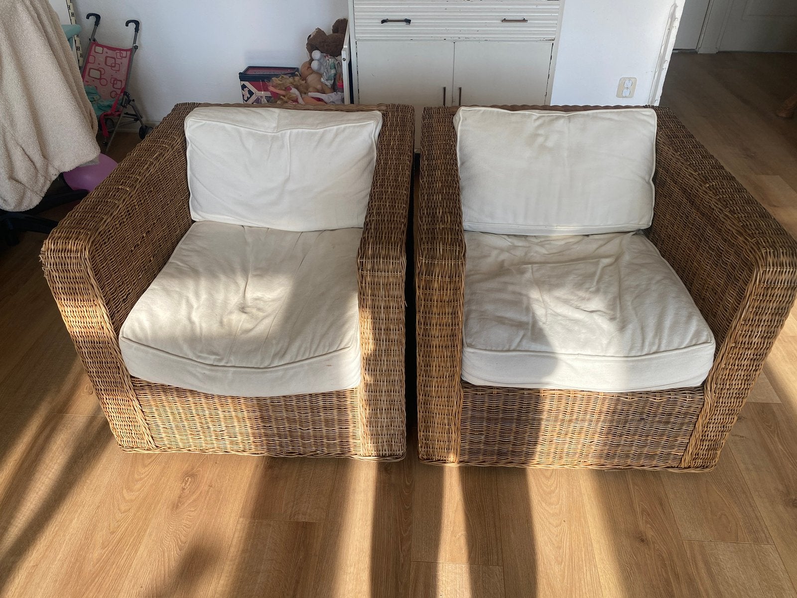 2 Riviera maison rieten fauteuils, Huis en Inrichting, Fauteuils, Ophalen, Zo goed als nieuw, 75 tot 100 cm, 50 tot 75 cm