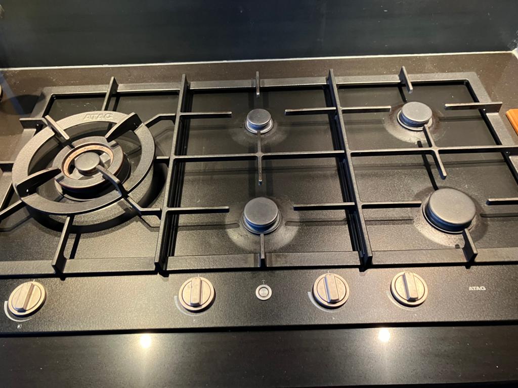 ATAG inbouw gaskookplaat met wokbrander 90 cm izgst, Witgoed en Apparatuur, Kookplaten, Ophalen, Zo goed als nieuw, Inbouw, Gas