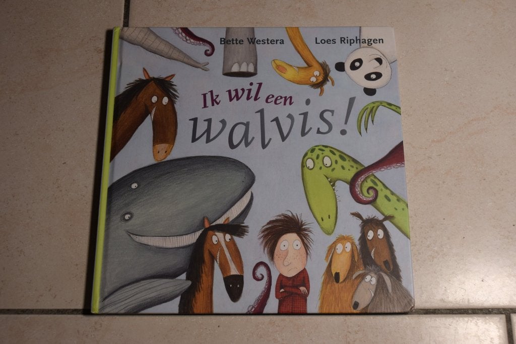 Ik wil een walvis! Bette Westera Loes Riphagen, Ophalen of Verzenden, Zo goed als nieuw, Fictie algemeen, Voorleesboek