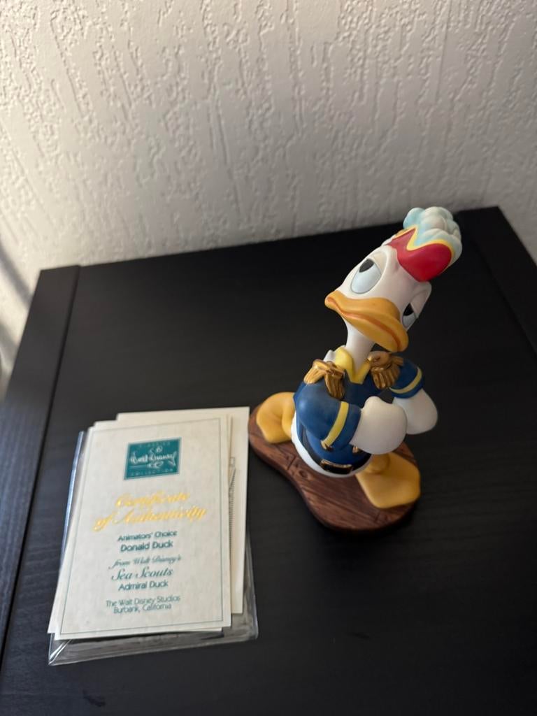 Wdcc disney donald duck admiraal met certificaat, Ophalen of Verzenden, Donald Duck, Zo goed als nieuw, Beeldje of Figuurtje