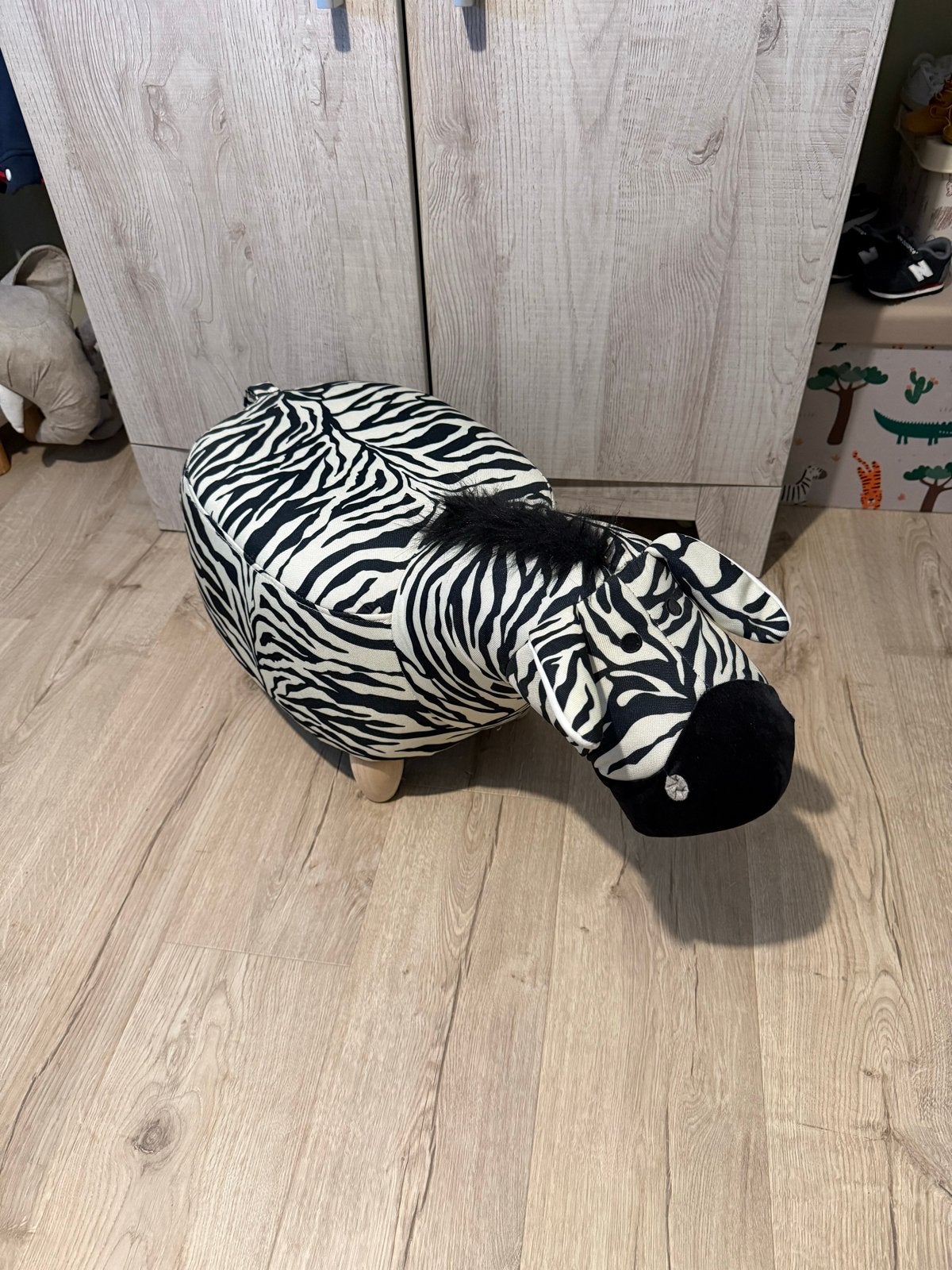 Leuke Zebra Poef voor Baby/Kinderkamer, Ophalen, Zo goed als nieuw, Overige typen