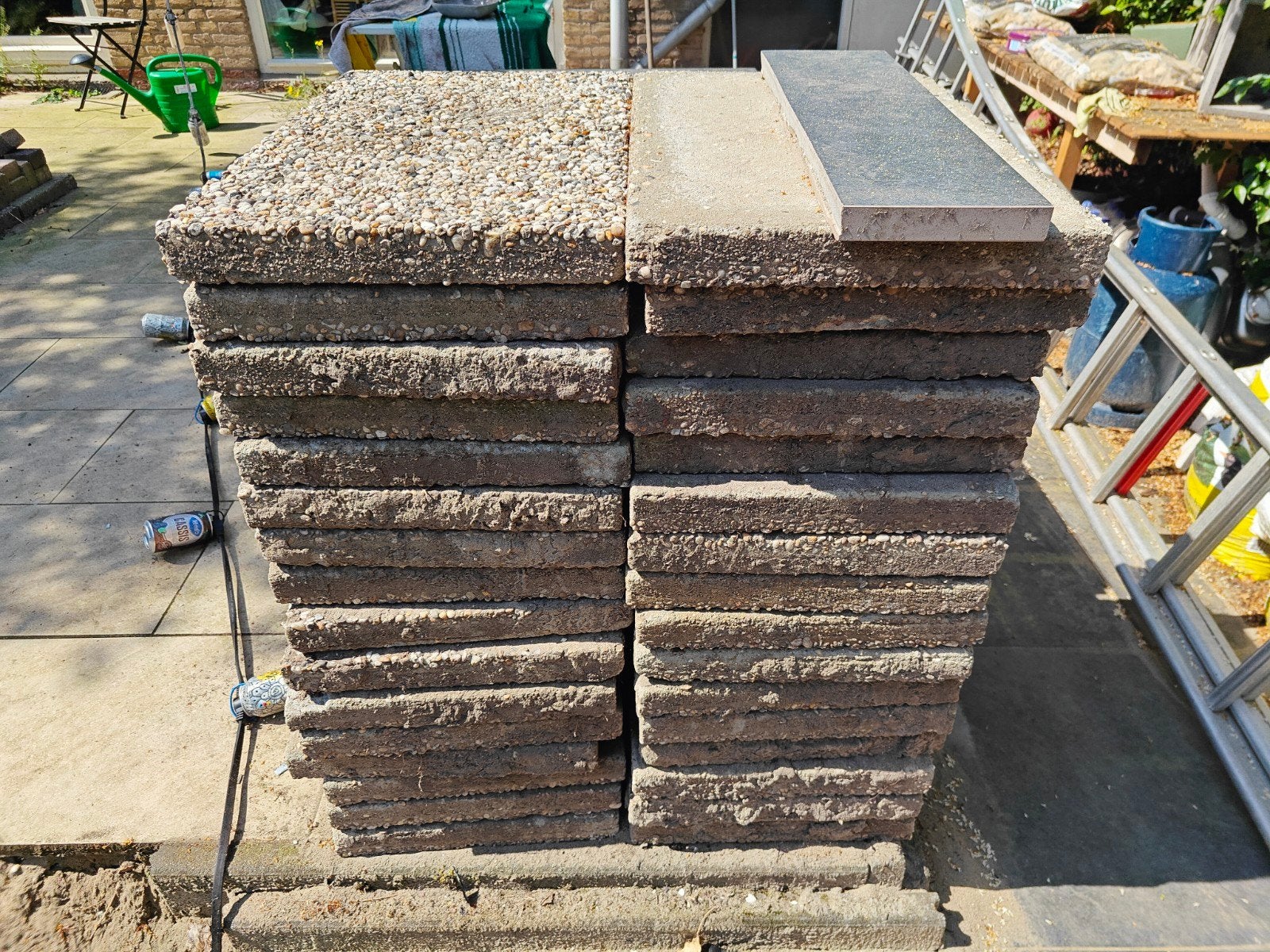 32 grote grindtegels 60x40x5 cm (7-8 m2), Ophalen, Gebruikt, Beton, Terrastegels